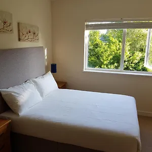 https://airport-room.dublin-hotelsweb.com