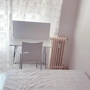 https://apartamento-mariana-pineda-granada.es-andalucia.com